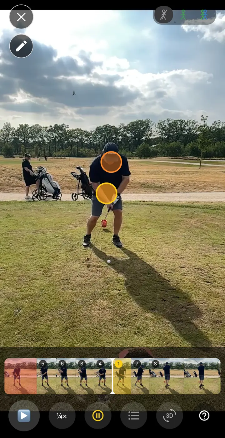 De video met bollen op de verschillen, daaronder de filmstrip met gekleurde vlakken en de knoppen